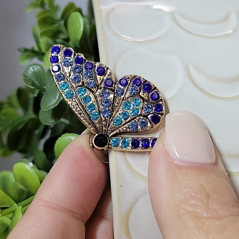 🔥LAST PAIR🔥 Mariposa Crystal Stud Statement Earrings - Picture 7 of 8
